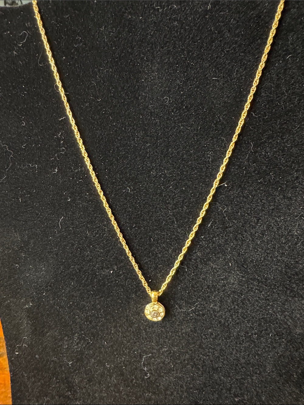 Nina Ricci Vintage Gold-Tone Pendant Necklace with Crystal - Picture 1 of 4